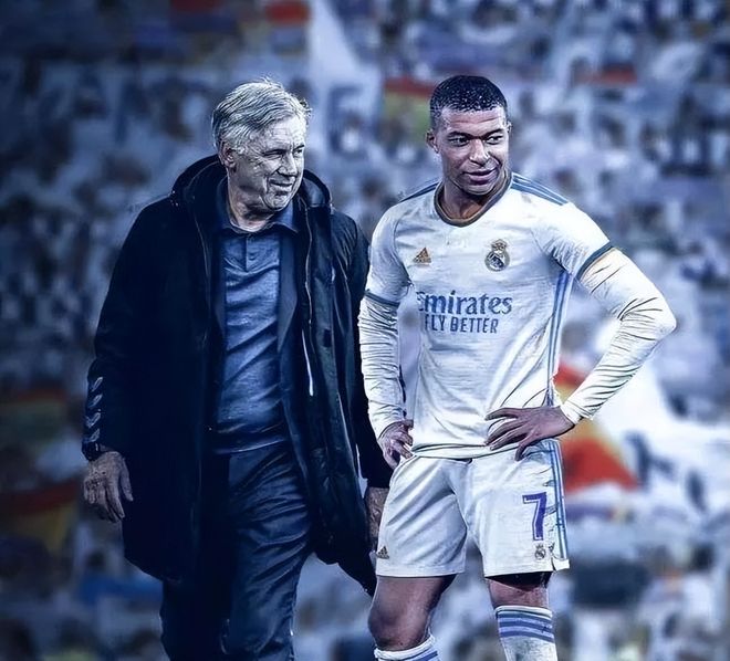 万幸！男子踢球时心脏骤停，球友紧急救助