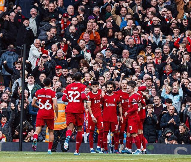 日本电竞选手失利后大崩溃：身体扭动无声咆哮，对手一脸懵只好尬笑