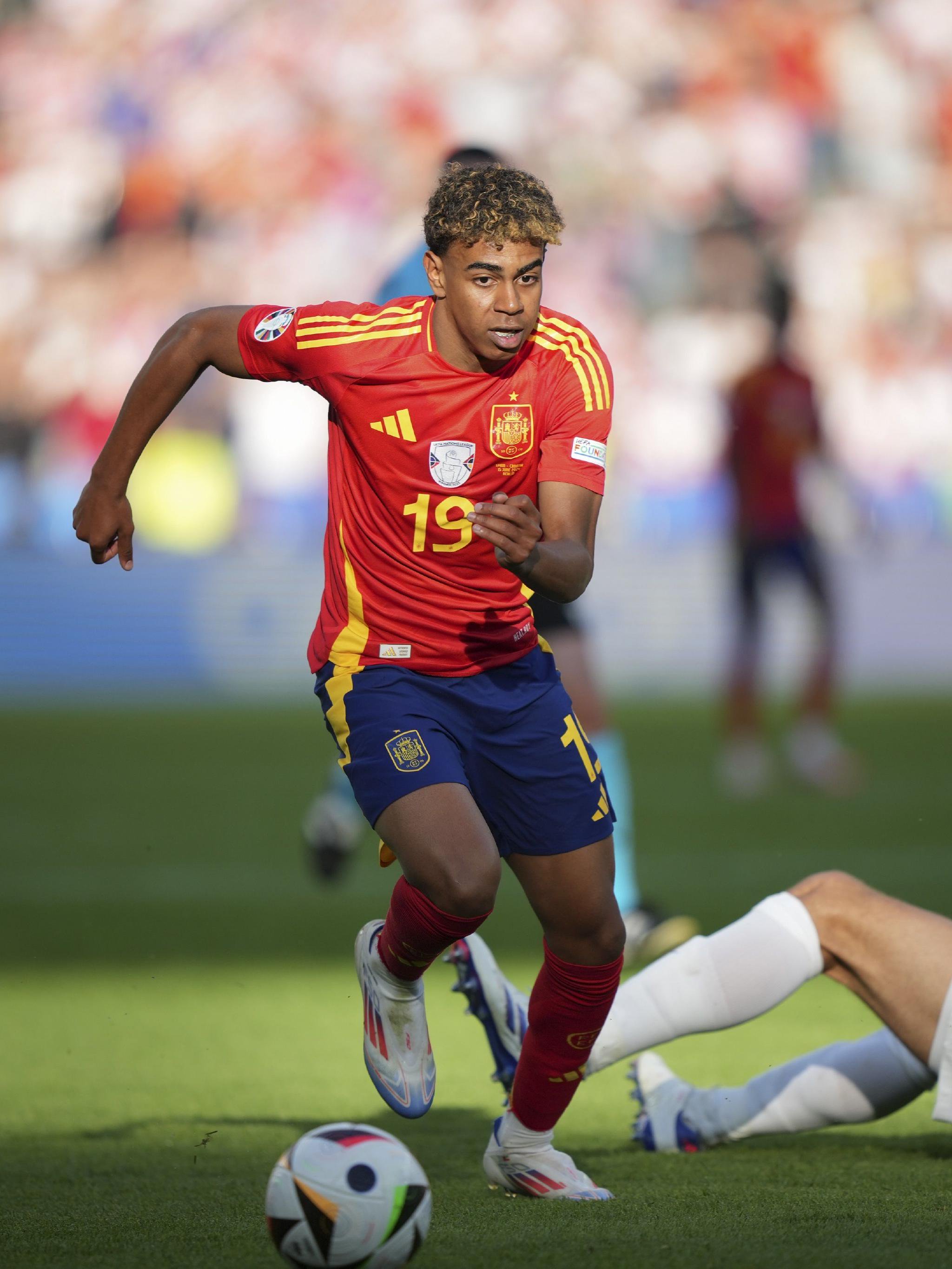 风驰电掣！福克斯反击中距离得手